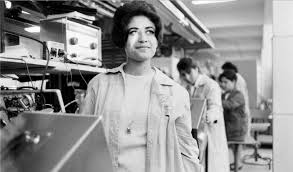 المرأة المصرية قبل عصر المكياج الكامل